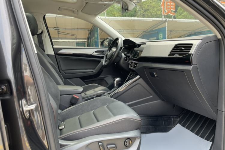 Used Volkswagen Tayron 2020 330TSI Two-Wheel Drive Luxury Smart Connectivity Version Interior 8