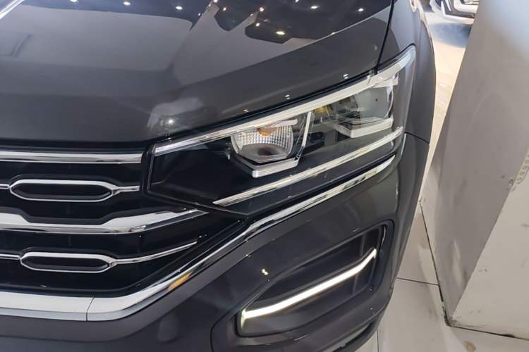 Used Volkswagen Tayron 2020 330TSI Two-Wheel Drive Luxury Smart Connectivity Version Left Front Headlight