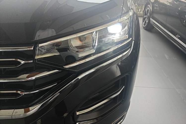 Used Volkswagen Tayron 2020 280TSI Two-Wheel Drive Luxury Connect Edition Left Front Headlight
