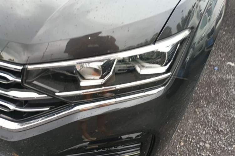 Used Volkswagen Tayron 2020 380TSI All-Wheel Drive R-Line Connected Version Left Front Headlight