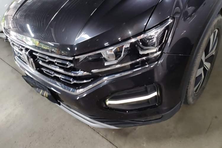 Used Volkswagen Tayron 2020 330TSI Two-Wheel Drive Luxury Smart Connectivity Version Left Front Headlight
