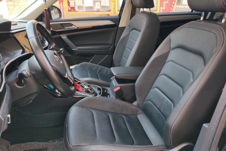 Used Volkswagen Tayron 2020 330TSI Two-Wheel Drive Luxury Smart Connectivity Version Left Front Seat