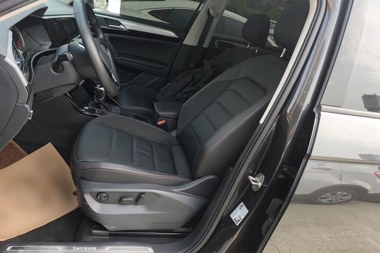Used Volkswagen Tayron 2020 330TSI Two-Wheel Drive Luxury Smart Connectivity Version Left Front Seat