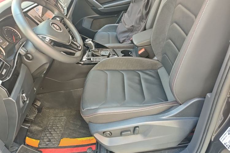 Used Volkswagen Tayron 2020 330TSI Two-Wheel Drive Luxury Smart Connectivity Version Left Front Seat