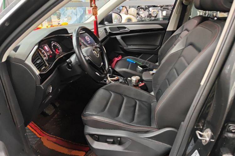 Used Volkswagen Tayron 2020 330TSI Two-Wheel Drive Luxury Smart Connectivity Version Left Front Seat