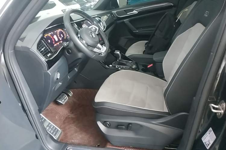 Used Volkswagen Tayron 2020 380TSI All-Wheel Drive R-Line Connected Version Left Front Seat