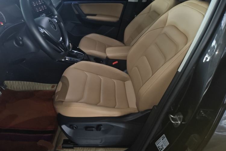 Used Volkswagen Tayron 2020 330TSI Two-Wheel Drive Luxury Smart Connectivity Version Left Front Seat