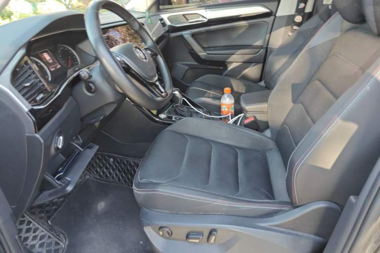 Used Volkswagen Tayron 2020 330TSI Two-Wheel Drive Luxury Smart Connectivity Version Left Front Seat