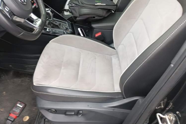 Used Volkswagen Tayron 2020 380TSI All-Wheel Drive R-Line Connected Version Left Front Seat