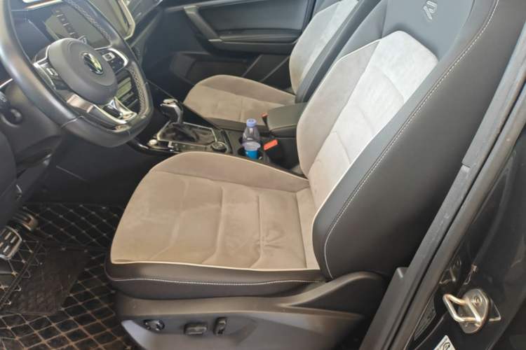 Used Volkswagen Tayron 2020 380TSI All-Wheel Drive R-Line Connected Version Left Front Seat