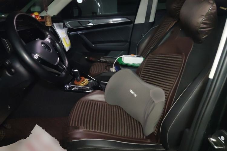 Used Volkswagen Tayron 2020 330TSI Two-Wheel Drive Luxury Connected Pro Edition Left Front Seat