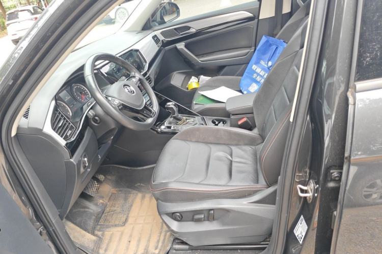 Used Volkswagen Tayron 2020 330TSI Two-Wheel Drive Luxury Smart Connectivity Version Left Front Seat