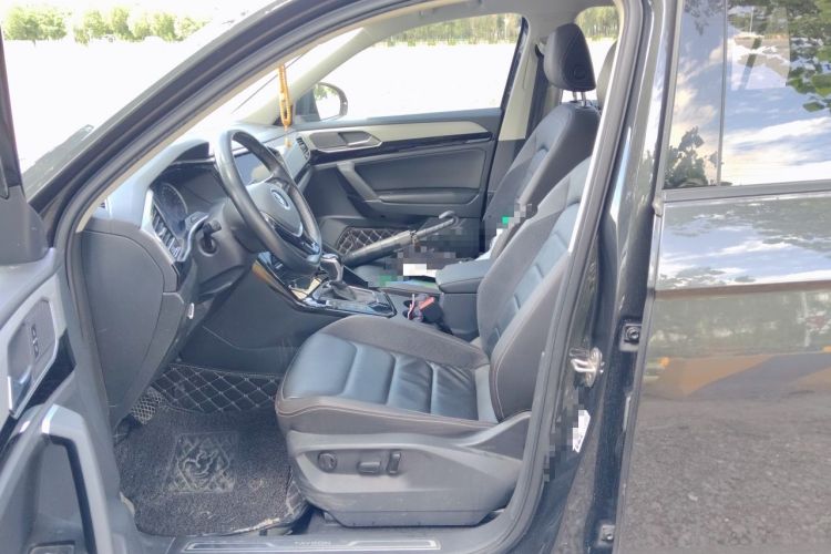 Used Volkswagen Tayron 2020 330TSI Two-Wheel Drive Luxury Smart Connectivity Version Left Front Seat
