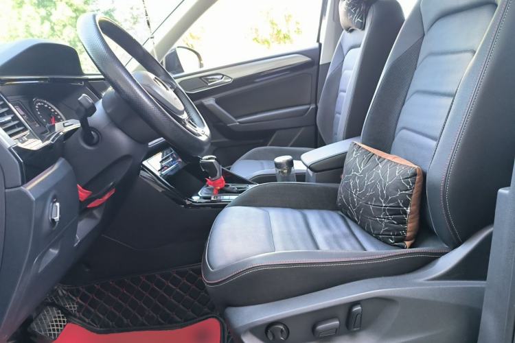 Used Volkswagen Tayron 2020 330TSI Two-Wheel Drive Luxury Smart Connectivity Version Left Front Seat