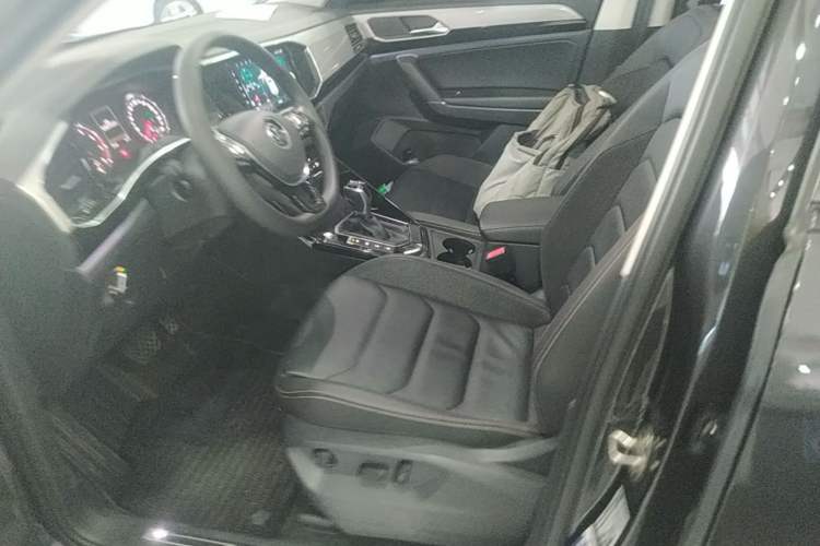 Used Volkswagen Tayron 2020 330TSI Two-Wheel Drive Luxury Smart Connectivity Version Left Front Seat