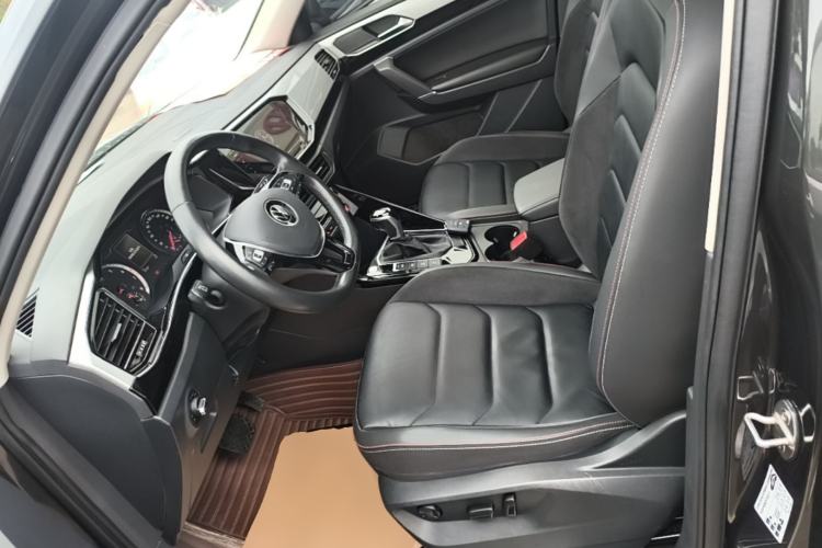 Used Volkswagen Tayron 2020 330TSI Two-Wheel Drive Luxury Smart Connectivity Version Left Front Seat