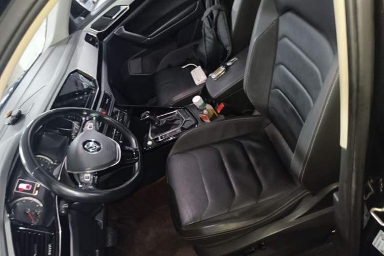 Used Volkswagen Tayron 2020 330TSI Two-Wheel Drive Luxury Smart Connectivity Version Left Front Seat