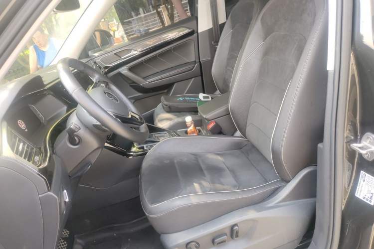 Used Volkswagen Tayron 2020 380TSI Four-Wheel Drive Luxury Connect Pro Edition Left Front Seat