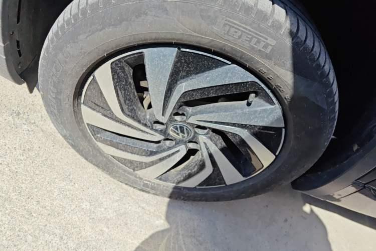 Used Volkswagen Tayron 2020 330TSI Two-Wheel Drive Luxury Smart Connectivity Version Left Front Wheel Hub