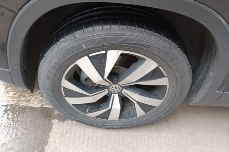Used Volkswagen Tayron 2020 280TSI Two-Wheel Drive Luxury Connect Edition Left Front Wheel Hub