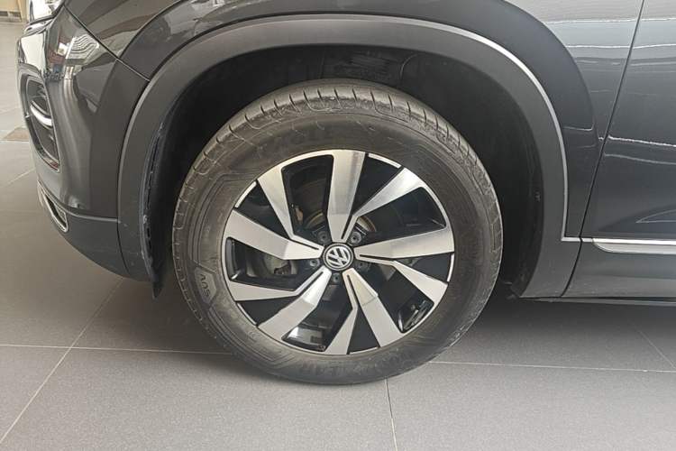 Used Volkswagen Tayron 2020 280TSI Two-Wheel Drive Luxury Connect Edition Left Front Wheel Hub