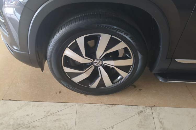 Used Volkswagen Tayron 2020 280TSI Two-Wheel Drive Luxury Connect Edition Left Front Wheel Hub