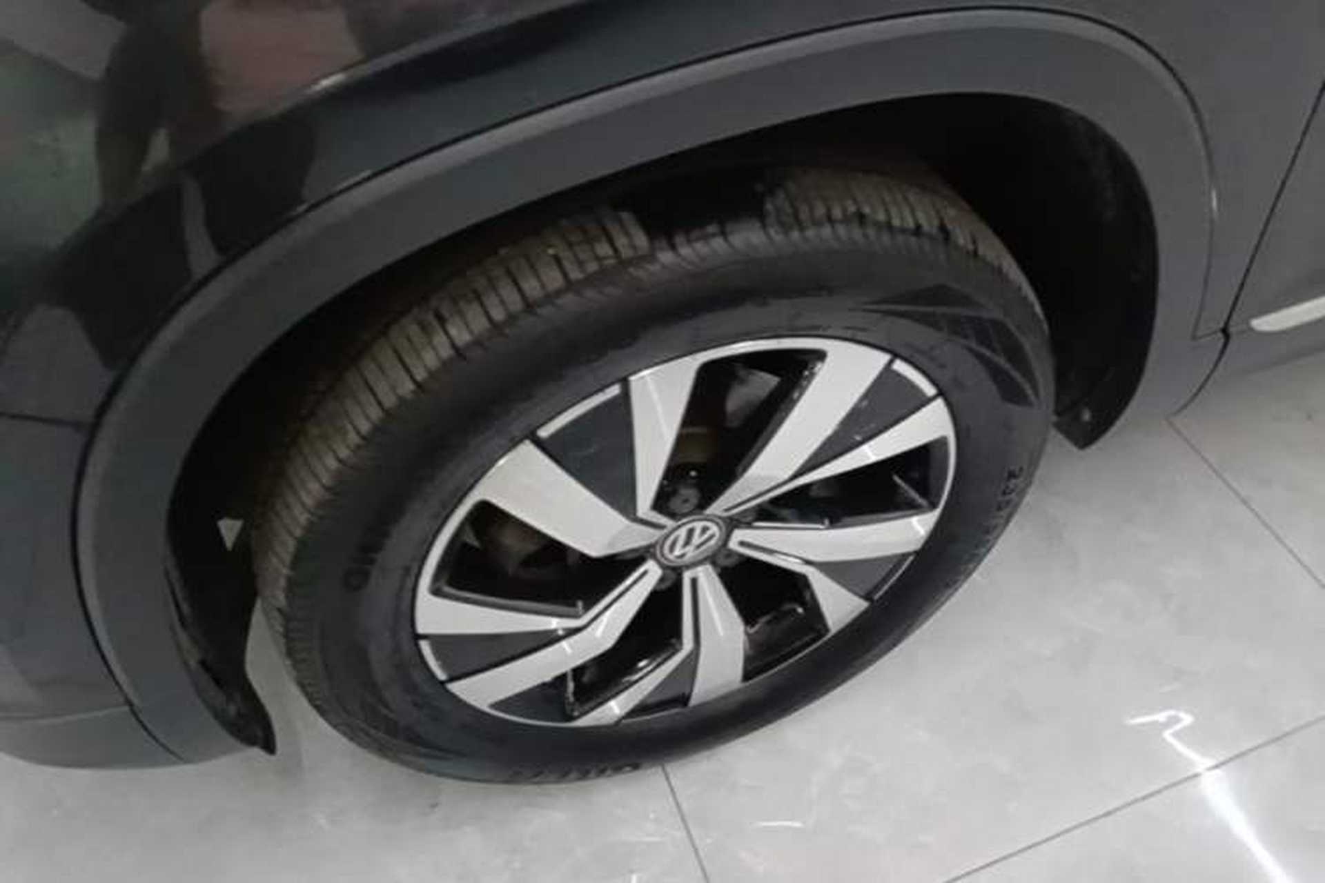 Used Volkswagen Tayron 2020 330TSI Two-Wheel Drive Luxury Smart Connectivity Version Left Front Wheel Hub