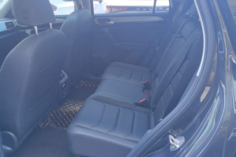 Used Volkswagen Tayron 2020 330TSI Two-Wheel Drive Luxury Smart Connectivity Version Left Rear Seat