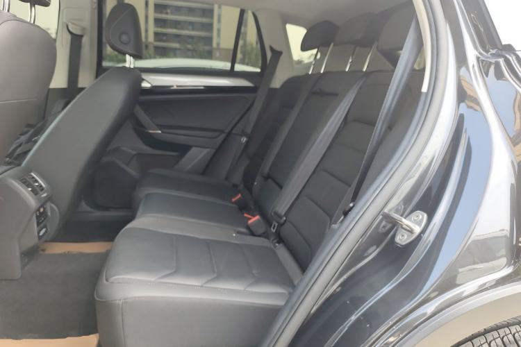 Used Volkswagen Tayron 2020 330TSI Two-Wheel Drive Luxury Smart Connectivity Version Left Rear Seat