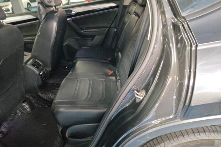 Used Volkswagen Tayron 2020 330TSI Two-Wheel Drive Luxury Smart Connectivity Version Left Rear Seat