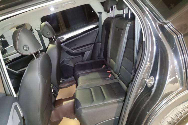 Used Volkswagen Tayron 2020 330TSI Two-Wheel Drive Luxury Smart Connectivity Version Left Rear Seat