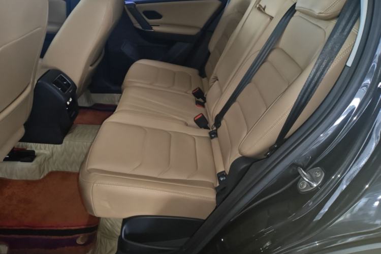 Used Volkswagen Tayron 2020 330TSI Two-Wheel Drive Luxury Smart Connectivity Version Left Rear Seat