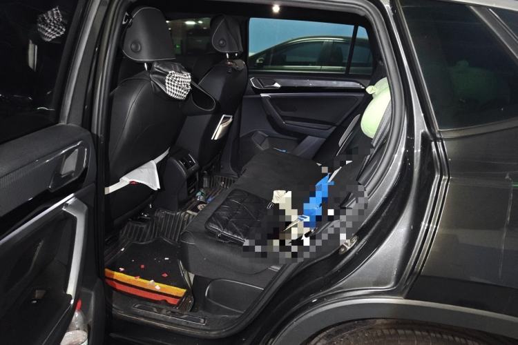 Used Volkswagen Tayron 2020 380TSI All-Wheel Drive R-Line Connected Version Left Rear Seat