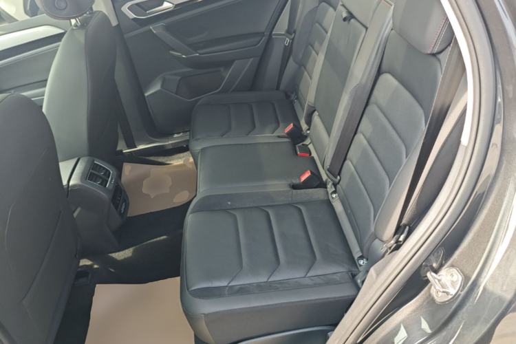 Used Volkswagen Tayron 2020 280TSI Two-Wheel Drive Luxury Connect Edition Left Rear Seat
