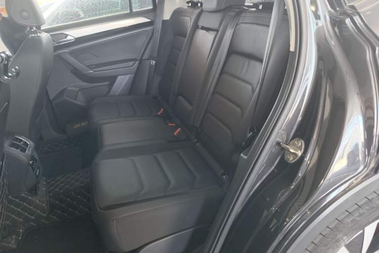 Used Volkswagen Tayron 2020 330TSI Two-Wheel Drive Luxury Smart Connectivity Version Left Rear Seat