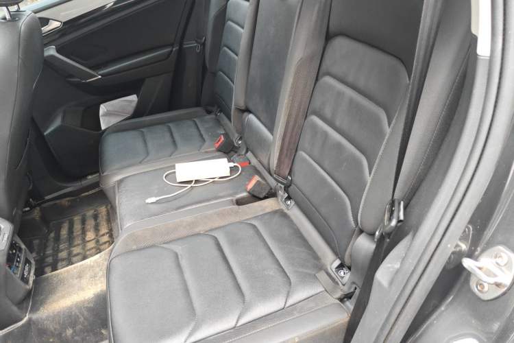 Used Volkswagen Tayron 2020 330TSI Two-Wheel Drive Luxury Smart Connectivity Version Left Rear Seat