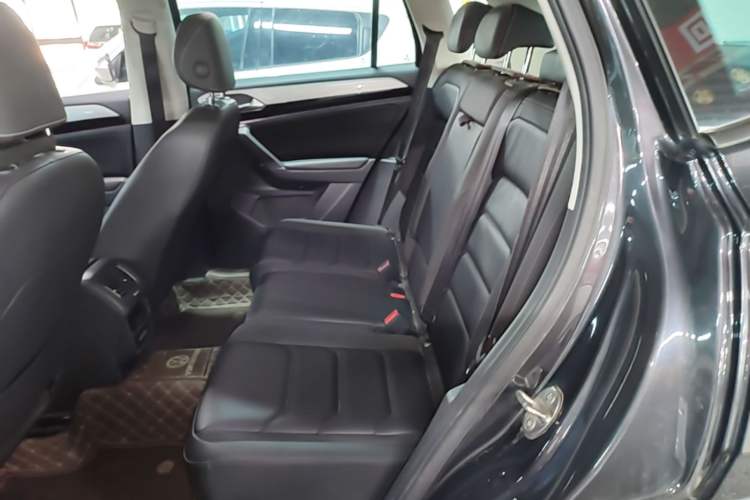 Used Volkswagen Tayron 2020 330TSI Two-Wheel Drive Luxury Smart Connectivity Version Left Rear Seat