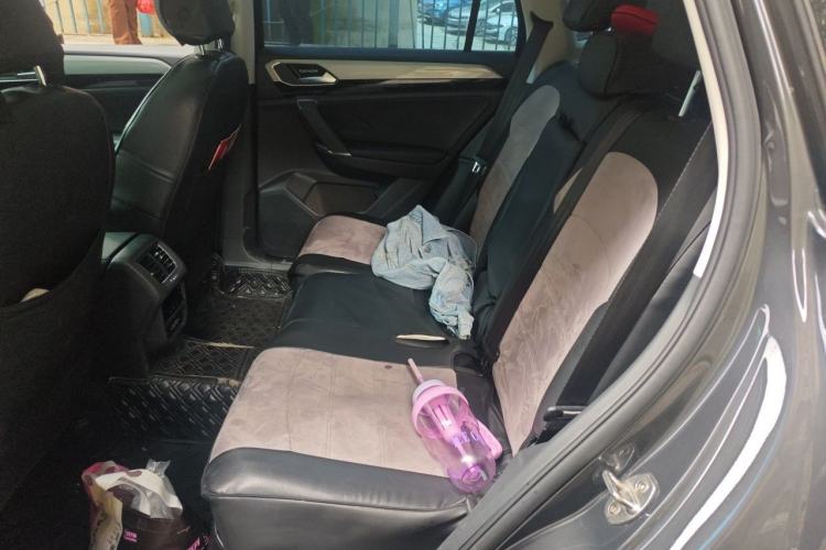 Used Volkswagen Tayron 2020 330TSI Two-Wheel Drive Luxury Smart Connectivity Version Left Rear Seat