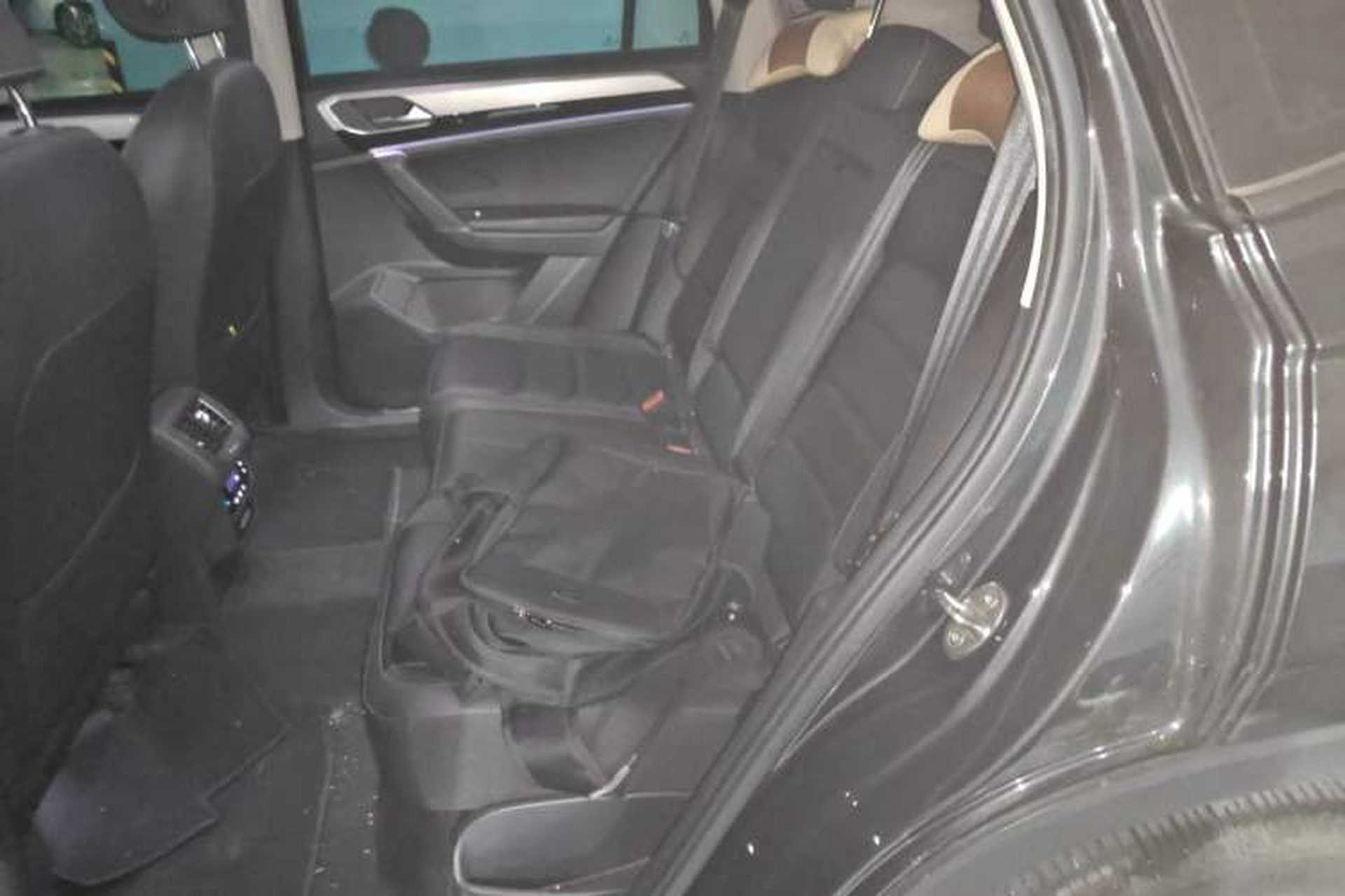 Used Volkswagen Tayron 2020 330TSI Two-Wheel Drive Luxury Smart Connectivity Version Left Rear Seat