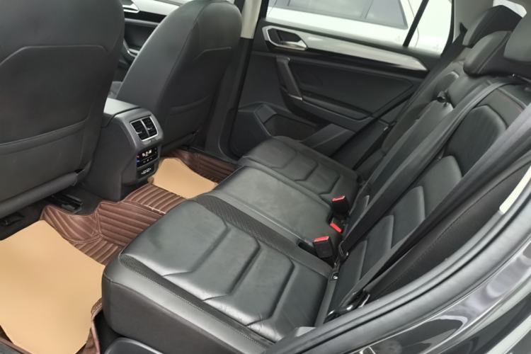 Used Volkswagen Tayron 2020 330TSI Two-Wheel Drive Luxury Smart Connectivity Version Left Rear Seat