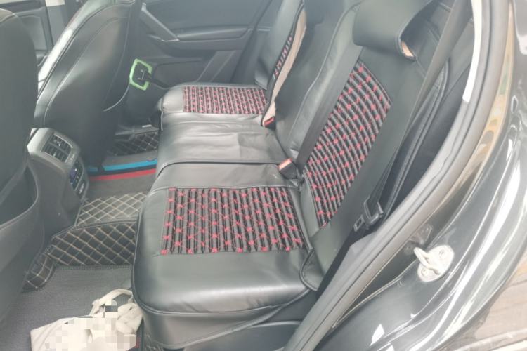 Used Volkswagen Tayron 2020 330TSI Two-Wheel Drive Luxury Smart Connectivity Version Left Rear Seat