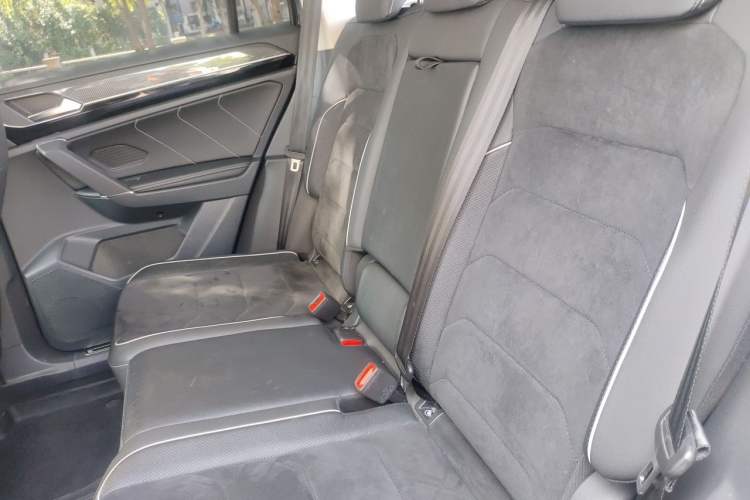 Used Volkswagen Tayron 2020 380TSI Four-Wheel Drive Luxury Connect Pro Edition Left Rear Seat