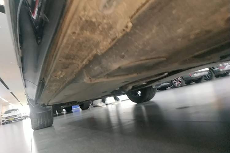 Used Volkswagen Tayron 2020 380TSI All-Wheel Drive R-Line Connected Version Left Side Sill