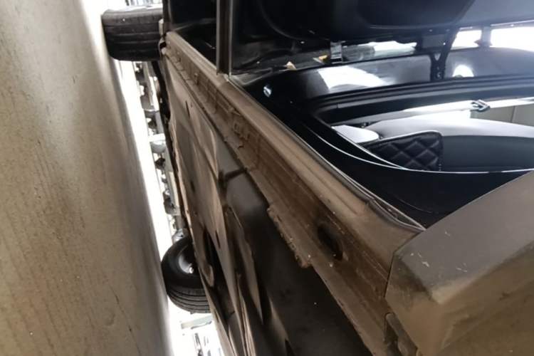 Used Volkswagen Tayron 2020 280TSI Two-Wheel Drive Luxury Connect Edition Left Side Sill