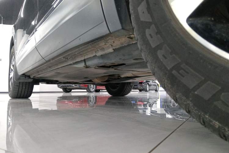 Used Volkswagen Tayron 2020 330TSI Two-Wheel Drive Luxury Smart Connectivity Version Left Side Sill