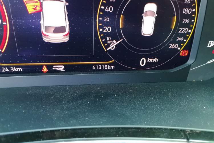 Used Volkswagen Tayron 2020 380TSI All-Wheel Drive R-Line Connected Version Odometer Close Up