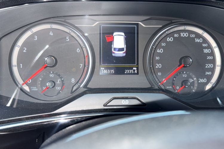 Used Volkswagen Tayron 2020 330TSI Two-Wheel Drive Luxury Smart Connectivity Version Odometer Close Up