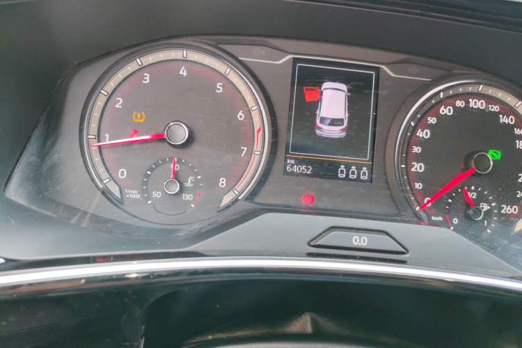 Used Volkswagen Tayron 2020 330TSI Two-Wheel Drive Luxury Smart Connectivity Version Odometer Close Up