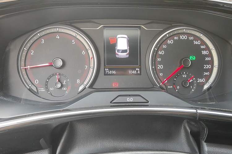 Used Volkswagen Tayron 2020 280TSI Two-Wheel Drive Luxury Connect Edition Odometer Close Up