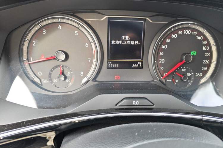 Used Volkswagen Tayron 2020 330TSI Two-Wheel Drive Luxury Smart Connectivity Version Odometer Close Up